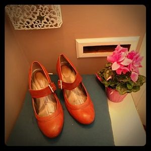 🐰😘Naturalizer....ahhh.....🐑😘